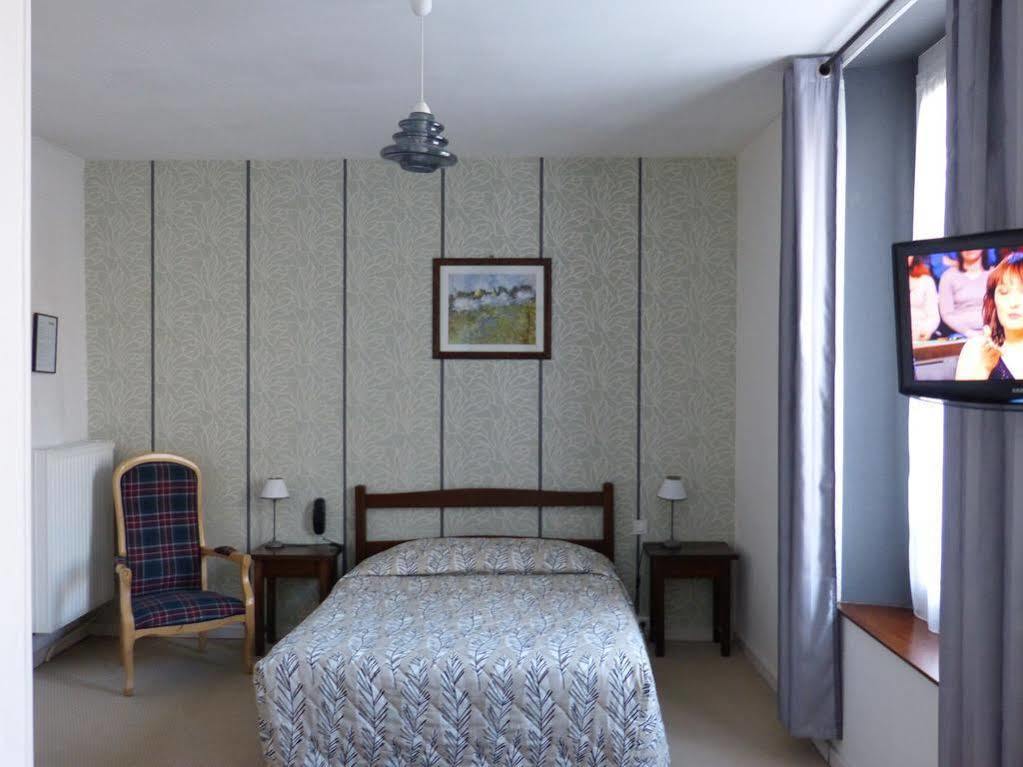 Hotel Restaurant "Le Relais" Courtenay  Zewnętrze zdjęcie
