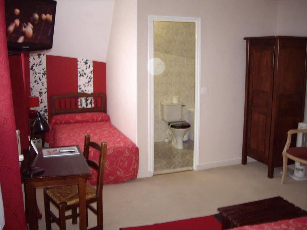 Hotel Restaurant "Le Relais" Courtenay  Zewnętrze zdjęcie
